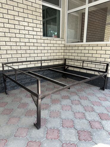 наматрасник бишкек цена: Продаю топчан из прочного металла! Цена 13000