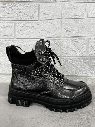 Gležnjače: Gležnjače, 41 — 8