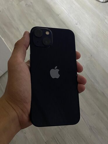 iphone 13 купить в рассрочку: IPhone 13, Б/у, 128 ГБ, Midnight, 85 %