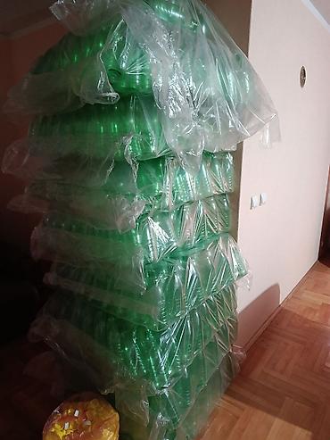 set za rakiju: Plastične PET boce sa zatvaračima - Zelene PET boce, zapremine 1 l — 2