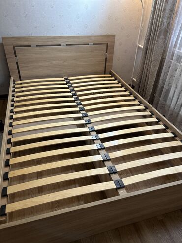 защитный барьер для кровати: Спальный гарнитур, Двуспальная кровать, цвет - Бежевый, Б/у
