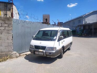 wolkswagen touran: Ssangyong Istana: 1999 г., 2.9 л, Механика, Дизель, Бус