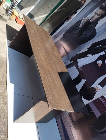 Торговля: Продаю оборудование,мебель в связи закрытием магазина одежды есть всё — 7