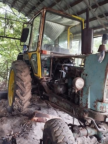 maşınlar 07: Kənd təsərrüfatı üçün universal təkərli traktor. - Kabinli, panoram — 3