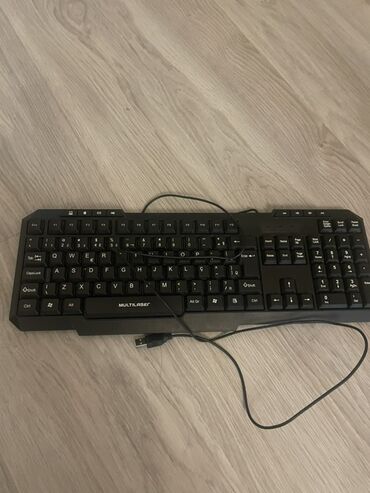 klavyaturalar: Multilaser USB klaviatura - Qablolu, USB-A qoşulma – kompüter və