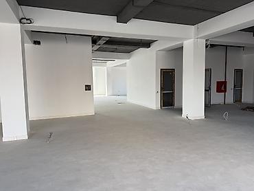 абдрахманова 130: СДАЁТСЯ В АРЕНДУ ПОМЕЩЕНИЕ 📍 Адрес: ул. Ахунбаева, 175/2 📌 Район — 3