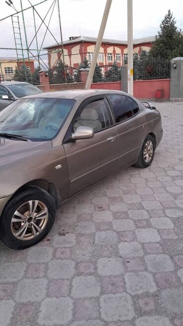 Daewoo: Daewoo Leganza: 1998 г., 1.6 л, Механика, Газ, Седан