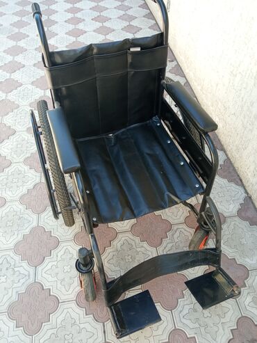 Инвалидные коляски: Инвалидная коляска . Новая не пользовались стояла в упаковке