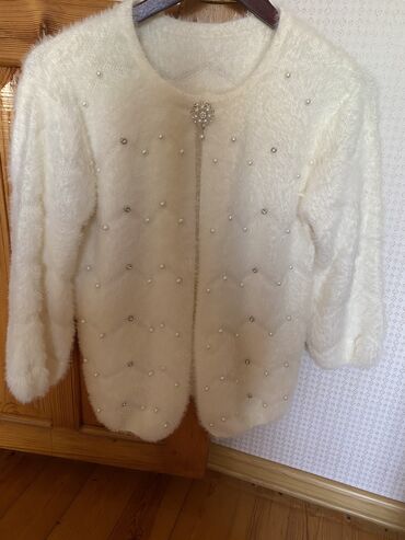 женские свитерв в полоску: Jaket birdəfə geyinilib 15 m