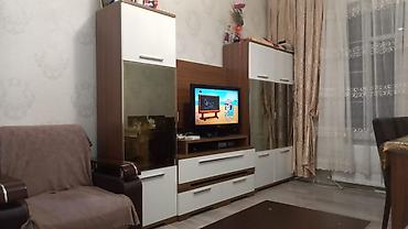 Мебель для дома: Qonaq otağı üçün modul TV stend və vitrin dəsti - Rəng: ağ və qəhvəyi — 4