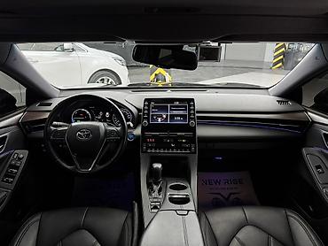 corolla 2016: Toyota Avalon: 2019 г., 2.5 л, Вариатор, Гибрид, Седан — 6