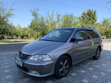 срочно продается машина: Honda Odyssey: 2001 г., 3 л, Типтроник, Газ, Вэн/Минивэн