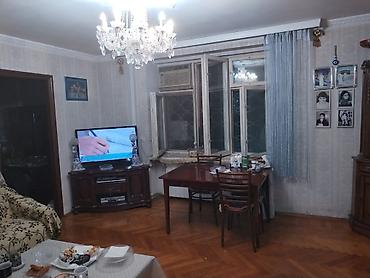 xirdala: Bakı, 1-ci mikrorayon, 3 otaqlı, Köhnə tikili, m. 20 Yanvar, 45 kv. m — 3