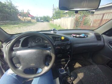 kredit vaz avtomobilleri: Daewoo Lanos: 1.5 l | 2010 il Sedan