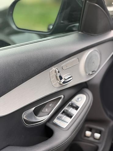 Mercedes-Benz: Mercedes-Benz C-Class: 2 l | 2017 il Sedan — 14