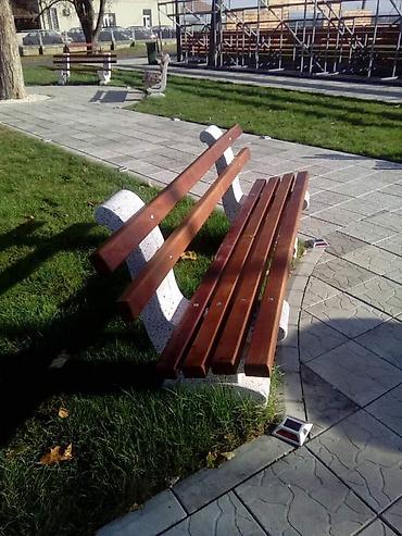 pepco tegle za kafu: Proizvodnja betonskih parkovskih klupa sa naslonom u kimbinaciji sa — 4