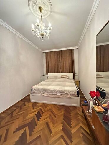 купить квартиру в баку с видом на море: İnşaatçılar m/stansiyasından 5 dəqiqəlik məsafədə, tam təmirli, 5