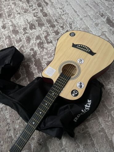 продаю гитара: Акустическая гитара Rockstar - Корпус дредноут компактного формата