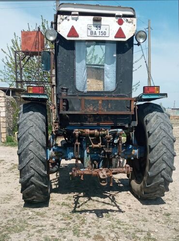 te 28 traxtor: Traktor T28 Islek veziyyetdedir. Qiymeti razilasmaq olar