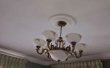 metbex ucun lusturlar: Çılçıraq, 6 lampa, Şüşə