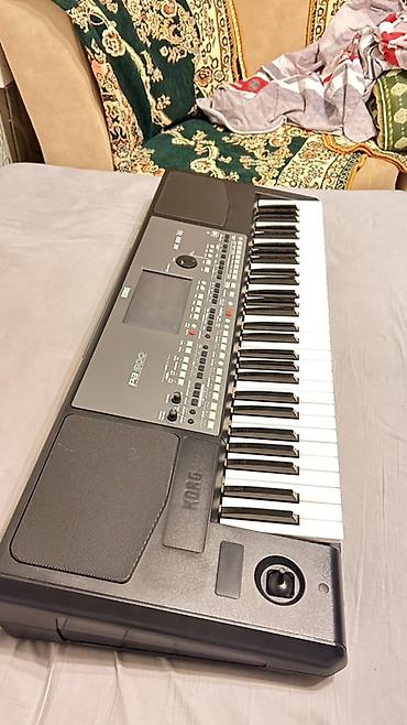 sintezator mp3: Korg pa 600 sadə təzə alətdir üstündə ayaqı karopkası çexolu pedalı — 2