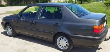 вольксваген тауран: Volkswagen Vento: 1993 г., 1.8 л, Механика, Бензин, Седан
