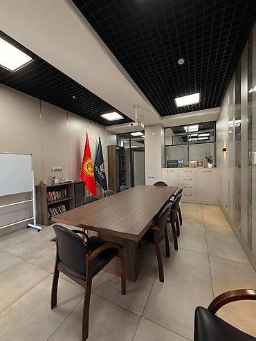 Продажа офисов: Продажа офисов 180 м², С ремонтом, С мебелью, Бизнес центр, 5 этаж — 4