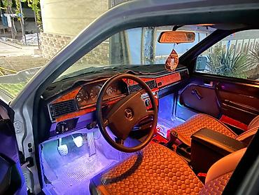 марч к 12: Mercedes-Benz 190: 1987 г., 2 л, Механика, Бензин, Седан — 2