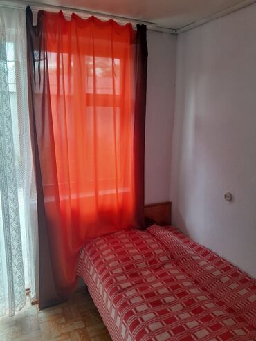 дачи на иссык куле: Коттедж, КОМНАТ Чолпон-Ата, Парковка, стоянка