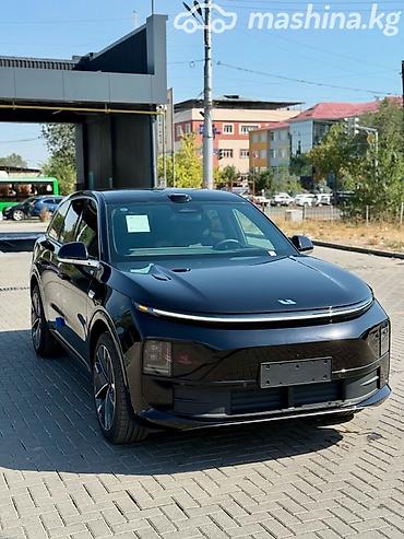 Lixiang: Lixiang L6: 2025 г., 1.5 л, Автомат, Электромобиль, Внедорожник — 2