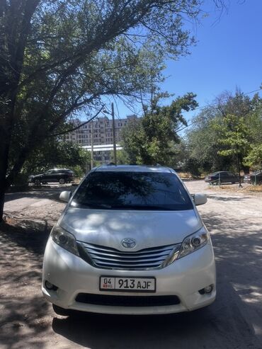 купить боковое стекло на спринтер: Toyota Sienna: 2014 г., 3.5 л, Автоматтык, Газ, Вэн/Минивэн