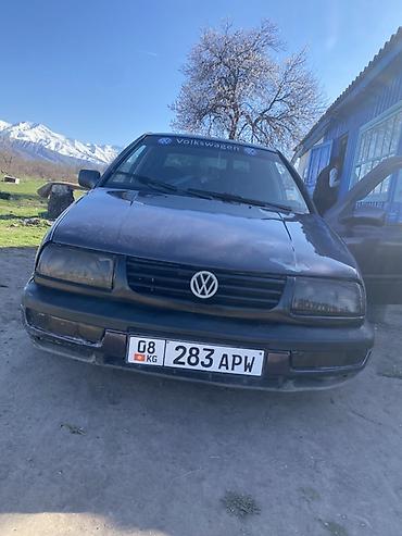 тико вампер: Volkswagen Vento: 1993 г., Бензин, Седан — 2