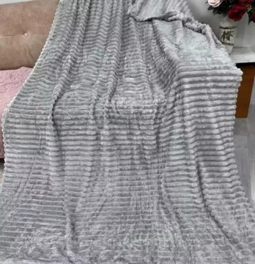 Одеяла и пледы: Плед, Китай, Новый, Шерсть, Все сезоны, Зима, Лето, Двусторонний, Плюшевый, Светящийся — 14