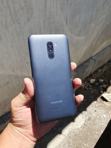 нерабочий компьютер: Poco Pocophone F1, Б/у, 64 ГБ, 2 SIM