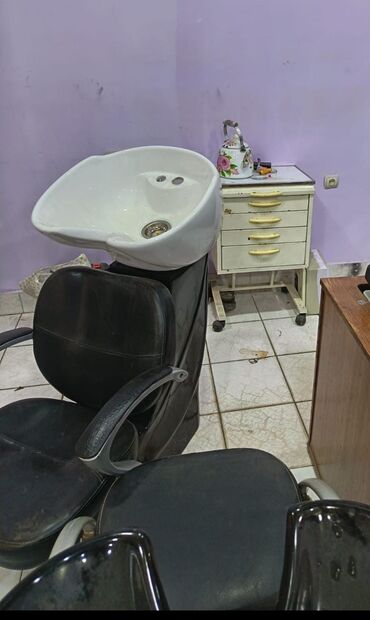 Salon, tibbi kreslolar: Saş yuyulması kreslosu