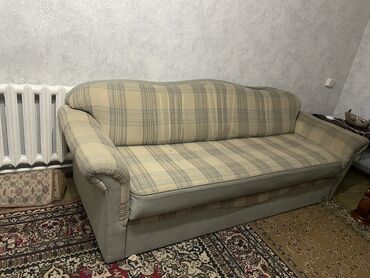 мебель токмок: Диван-кровать, цвет - Зеленый, Б/у
