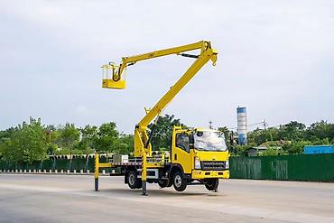 Автокраны: Автокран, Isuzu, 2025 г., от 30 м — 25