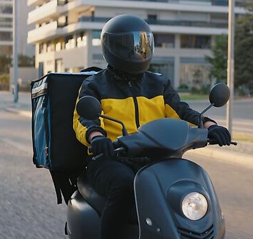 satici is: Moto-kuryer tələb olunur — 1