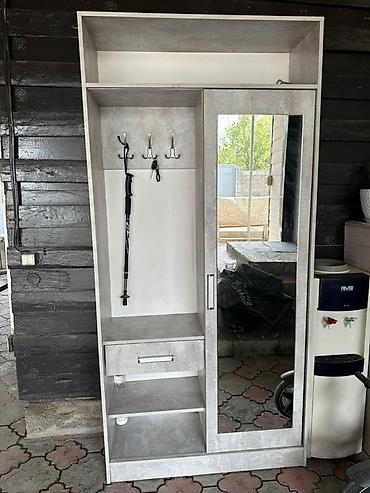 прихожая в коридор: Прихожая/шкаф-купе комбинированный с зеркальной дверцей. - — 1
