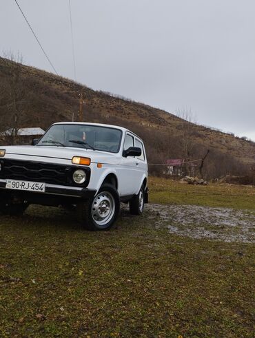 cip maşın: VAZ (LADA) 4x4 Niva: 1.7 l | 2008 il 214352 km Sedan