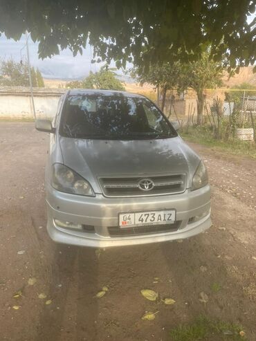 Toyota: Toyota Ipsum: 2001 г., 2.4 л, Автомат, Газ, Минивэн