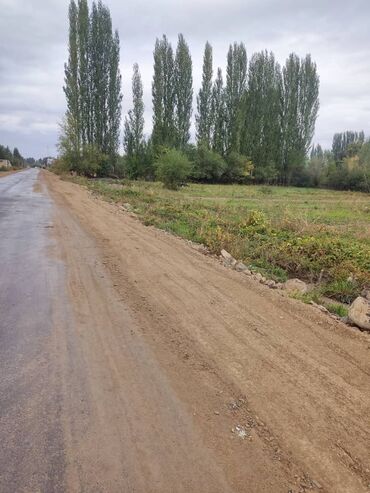 продаю орошаемую землю: 20 соток, Курулуш, Кызыл китеп