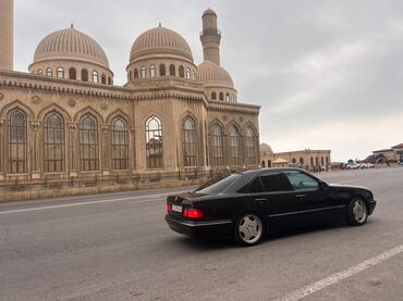 Mercedes-Benz: Mercedes-Benz E-class AMG: 3.2 l | 1999 il Sedan — 7