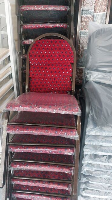 Masa və oturacaq dəstləri: Mətbəx üçün, Yeni, Açılmayan, Dördbucaq masa, 4 stul — 15