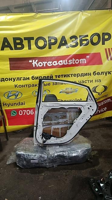 g4nd: Дверь боковая задняя правая для Hyundai Sonata (кузов YF), двигатель — 2
