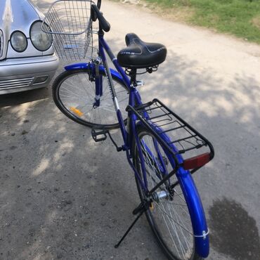 детские вещи 5 лет: Новый Городской велосипед Desna, 28", скоростей: 33, Платная доставка