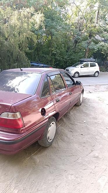 Унаа: Daewoo Nexia: 2007 г., 1.5 л, Кол менен иштөөчү, Бензин, Седан — 3