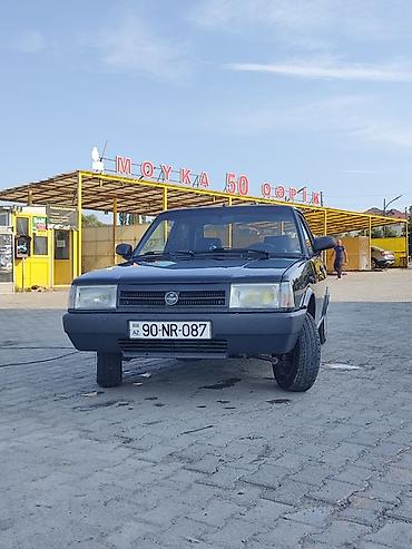 Tofas: Model: Tofaş Şahin (sedan) Rəng: Qara Kuzov: 4 qapı, arxa ötürücü — 5