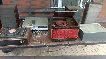 muzikalniy sentr: Məhsul: Retro audio dəstləri və komponentlər Tərkib: - JVC markalı — 3