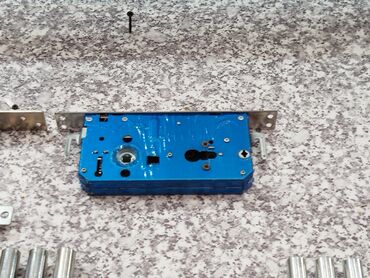 qapi setkalari: Metal qapılar üçün daxili mexanizm – universal tip kilid qutusu -